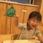 新聞紙でペタペタ🎨🖌～仙台市太白区りっきーぱーく保育園長町～